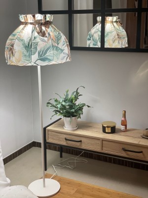Lampa podłogowa 